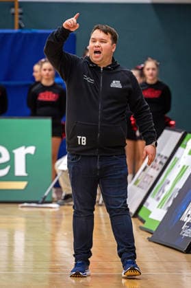 29.11.2025, xovx, Basketball 1. Regionalliga Südwest, Lich Basketball - ROTH Energie Gießen Pointers Trainer Tobias Bender (Gießen Pointers), Freisteller Lich Dietrich-Bonhoeffer-Halle Hessen Deutschland (DE)
