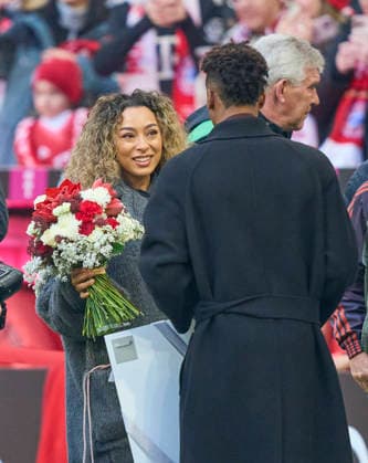 Farewell of Kingsley Coman with wife Sabrajna before the match FC BAYERN MÜNCHEN - FC ST. PAULI 3-1 on November 29, 2025 at Allianz Arena München, Germany. Season 2026 2026, 1.Bundesliga, FCB, matchday 12,