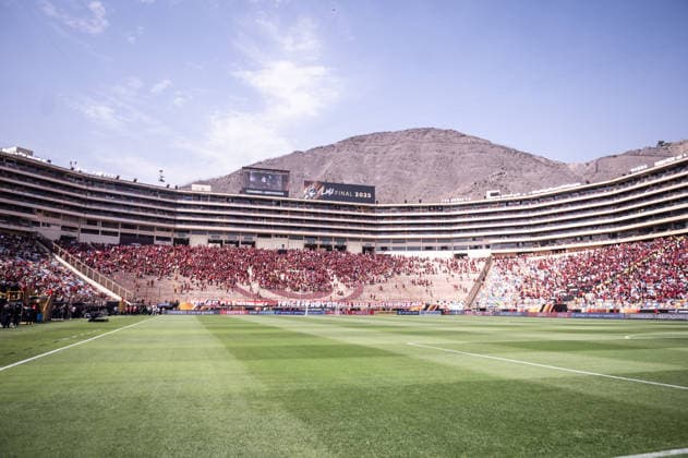 Palmeiras v Flamengo: Final Copa CONMEBOL Libertadores 2025 LIMA, PERU - NOVEMBER 29: General view of the stadium prior to the Final Copa CONMEBOL Libertadores 2025 match between Palmeiras and Flamengo at Monumental Stadium on November 29, 2025, in Lima,Peru. (Photo by Guilherme Veiga PxImages) Sao Paulo Monumental Stadium Lima Peru Copyright: xGuilhermexVeigax