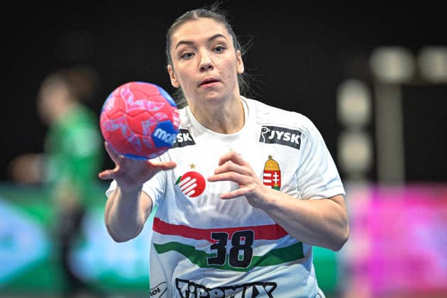Niederlande, Handball, Weltmeisterschaft der Frauen 2025, Iran vs Ungarn, 29.11.2025, Maaspoort Sports & Events, s-Hertogenbosch, Niederlande, Petra Vamos (Ungarn, 38) Copyright: xMarkusxVerwimpx