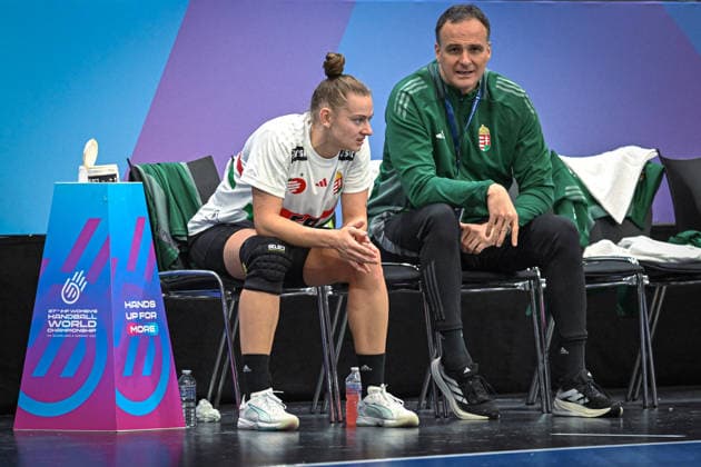 Niederlande, Handball, Weltmeisterschaft der Frauen 2025, Iran vs Ungarn, 29.11.2025, Maaspoort Sports & Events, s-Hertogenbosch, Niederlande, Copyright: xMarkusxVerwimpx