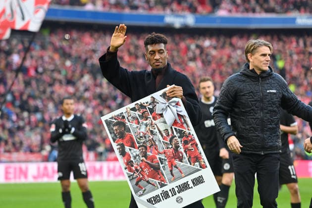 Verabschiedung Kingsley COMAN, Christoph FREUND (Sportdirektor Bayern Muenchen), Fussball 1. Bundesliga Saison 2025 2026, 12.Spieltag, Spieltag12 FC Bayern Muenchen - FC St. Pauli 3-1 am 29.11.2025 , A L L I A N Z A R E N A.