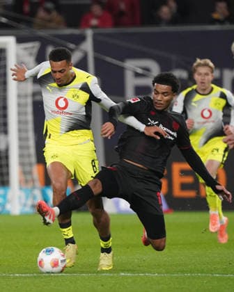 Fussball, 1 Bundesliga, Saison 2025 2026, Bayer 04 Leverkusen - Borussia Dortmund 29.11.2025, Bayarena Leverkusen Felix NmechaBVB ,