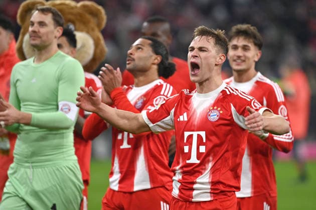 Schlussjubel Joshua KIMMICH (Bayern Muenchen), Jubel,Freude,Begeisterung, Fussball 1. Bundesliga Saison 2025 2026, 12.Spieltag, Spieltag12 FC Bayern Muenchen - FC St. Pauli 3-1 am 29.11.2025 , A L L I A N Z A R E N A.