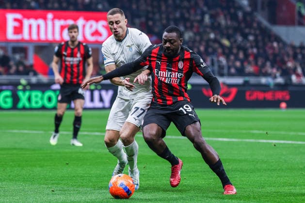 CALCIO - Serie A - AC Milan vs SS Lazio Youssouf Fofana of AC Milan competes for the ball with Adam Marusic of SS Lazio Adam Marusicduring Serie A 2025 26 football match between AC Milan and SS Lazio at San Siro Stadium in Milan Milan Italy  Copyright: xIPAxSport ABACAx