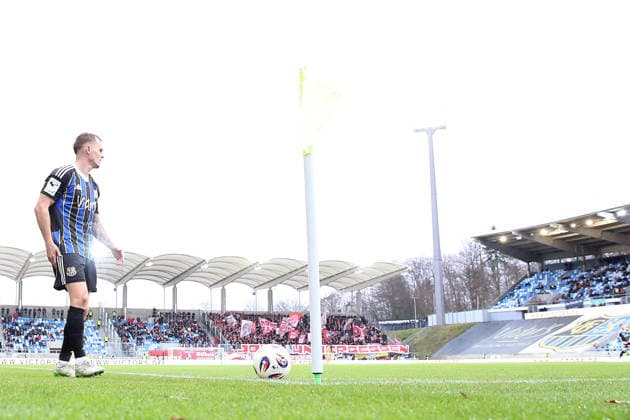 29.11.2025, xrekx, Fussball 3.Liga, 1.FC Saarbruecken - Rot-Weiss Essen v.l. Florian Pick (1.FC Saarbruecken) (DFL DFB REGULATIONS PROHIBIT ANY USE OF PHOTOGRAPHS as IMAGE SEQUENCES and or QUASI-VIDEO) Saarbruecken