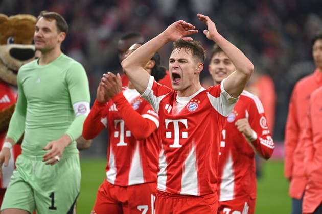 Schlussjubel Joshua KIMMICH (Bayern Muenchen), Jubel,Freude,Begeisterung, Fussball 1. Bundesliga Saison 2025 2026, 12.Spieltag, Spieltag12 FC Bayern Muenchen - FC St. Pauli 3-1 am 29.11.2025 , A L L I A N Z A R E N A.