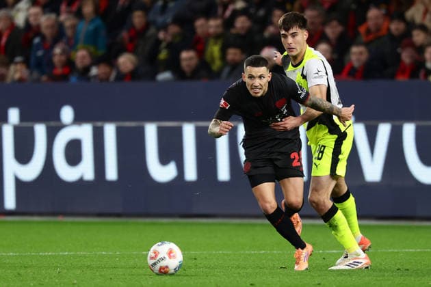 Leverkusen, BayArena, 29.11.25, GER, Herren, 1. Bundesliga, Saison 2025 - 2026, Bayer 04 Leverkusen - Borussia Dortmund, DFB DFL REGULATIONS PROHIBIT ANY USE OF PHOTOGRAPHS AS IMAGE SEQUENCES AND OR QUASI-VIDEO. Copyright: JoachimxBywaletz xJB-Sportfoto