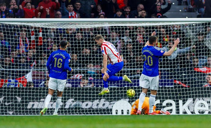Atletico de Madrid vs Real Oviedo - LaLiga EA Sports - 29 11 2025 Alexander Sorloth of Atletico de Madrid scores his goal during the LaLiga EA Sports match between Atletico de Madrid and Real Oviedo at Estadio Riyadh Air Metropolitano on November 29, 2025 in Madrid, Spain. Madrid Spain Copyright: xPabloxGarcia PGSxPhotoxAgencyx