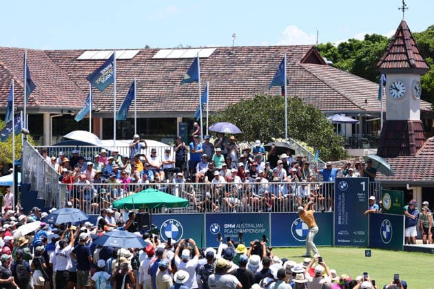 GOLF AUSTRALIAN PGA, Golf Herren Australia s Adam Scott tees off on the 1st during the Final Round of the Australian PGA Championship at Royal Queensland Golf Club in Brisbane, Sunday, November 30, 2025. ( NO ARCHIVING, EDITORIAL USE ONLY BRISBANE QUEENSLAND AUSTRALIA  Copyright: xJASONxO BRIENx 20251130151247671520