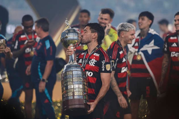 Palmeiras v Flamengo - Copa CONMEBOL Libertadores 2025 Final Lima, Peru - November 29: Giorgian de Arrascaeta of Flamengo celebrates after winning the Copa CONMEBOL Libertadores 2025 Final match between Palmeiras and Flamengo at Estadio Monumental U de Lima. Copyright: xLatinxSportxImagesx
