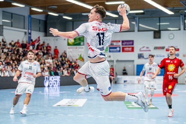 2. Handball Bundesliga; TV Hüttenberg - TuS N-Lübbecke, 29.11.25 Phil Spandau (TV Hüttenberg, 17) 2. Handball Bundesliga; TV Hüttenberg - TuS N-Lübbecke: Hüttenberg, 29.11.25 Copyright: xBEAUTIFULxSPORTS Roeczeyx