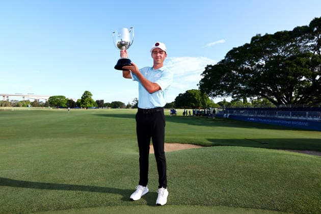 GOLF AUSTRALIAN PGA, Golf Herren Spain s David Puig celebrates with the trophy during the Final Round of the Australian PGA Championship at Royal Queensland Golf Club in Brisbane, Sunday, November 30, 2025. ( NO ARCHIVING, EDITORIAL USE ONLY BRISBANE QUEENSLAND AUSTRALIA  Copyright: xx 20251130124363253569