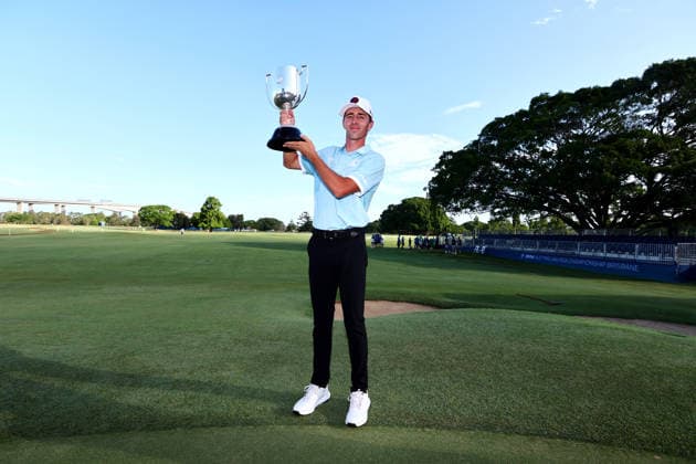 GOLF AUSTRALIAN PGA, Golf Herren Spain s David Puig celebrates with the trophy during the Final Round of the Australian PGA Championship at Royal Queensland Golf Club in Brisbane, Sunday, November 30, 2025. ( NO ARCHIVING, EDITORIAL USE ONLY BRISBANE QUEENSLAND AUSTRALIA  Copyright: xx 20251130122117009199