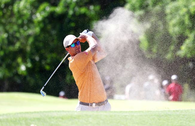 GOLF AUSTRALIAN PGA, Golf Herren Australia s Adam Scott plays out of a bunker during the Final Round of the Australian PGA Championship at Royal Queensland Golf Club in Brisbane, Sunday, November 30, 2025. ( NO ARCHIVING, EDITORIAL USE ONLY BRISBANE QUEENSLAND AUSTRALIA  Copyright: xx 20251130178663307020