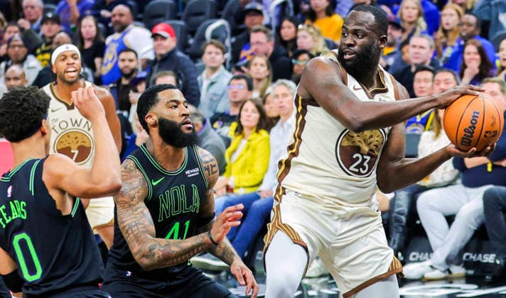 (251130) -- SAN FRANCISCO, Nov. 30, 2025 -- Draymond Green (1st R) of Golden State Warriors competes during the 2025-2026 NBA, Basketball Herren, USA regular season match between Golden State Warriors and New Orleans Pelicans in San Francisco, the United States, on Nov. 29, 2025. (Photo by Xinhua) (SP)U.S.-SAN FRANCISCO-BASKETBALL-NBA-WARRIORS VS PELICANS ArthurxDong 