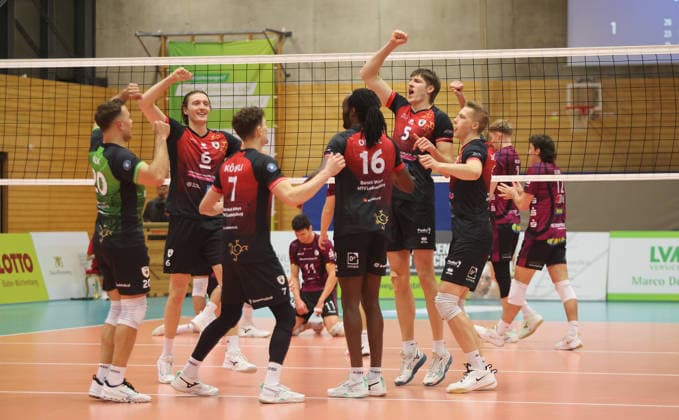 Ludwigsburg , Volleyball Bundesliga , Barock Volleys MTV Ludwigsburg vs. Energiequelle Netzhoppers KW Königs Wusterhausen , Jubel Ludwigsburg