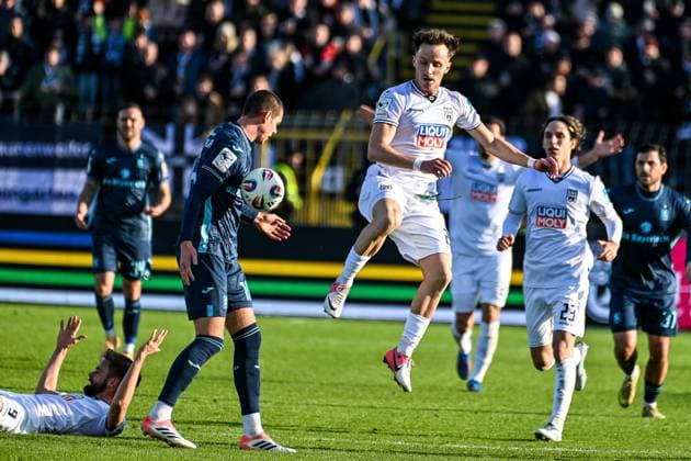 GER, 3. Liga, SSV Ulm 1846 vs TSV 1860 München 29.11.2025, Donaustadion, Ulm, GER, 3. Liga, SSV Ulm 1846 vs TSV 1860 München, im Bild Mirnes Pepic (SSV Ulm, 20) in der Bildmitte