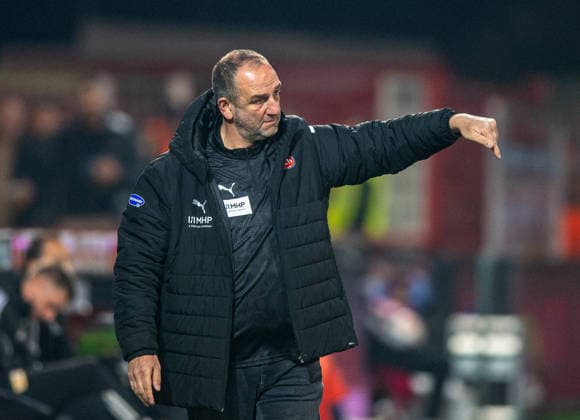 Fußball, Herren, Saison 2025 2026, 1. Bundesliga (12. Spieltag), 1. FC Union Berlin - 1. FC Heidenheim, Trainer Frank Schmidt (Heidenheim), 29.11.2025, Copyright: xSebastianxRäppold MatthiasxKochx