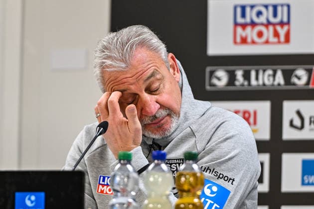 GER, 3. Liga, SSV Ulm 1846 vs TSV 1860 München 29.11.2025, Donaustadion, Ulm, GER, 3. Liga, SSV Ulm 1846 vs TSV 1860 München, im Bild Pavel Dotchev (SSV Ulm), Pressekonferenz nach Spielende