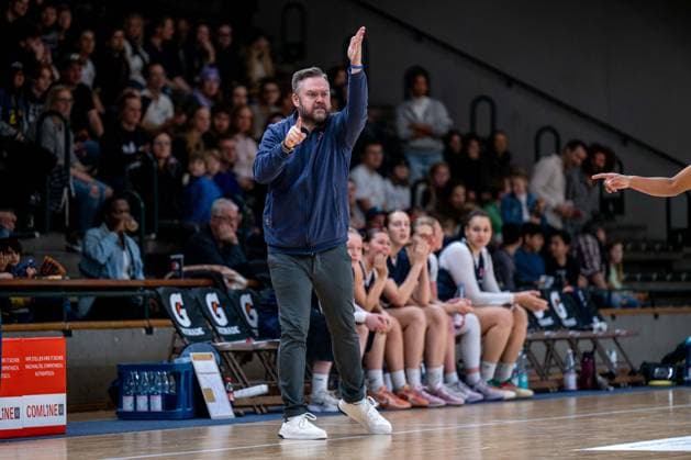 Basketball Berlin 29.11.2025 Saison 2025 2026 DBBL 1. Bundesliga Frauen, Damen Alba Berlin - Eisvögel USC Freiburg Stefan Möller (Freiburg, Trainer)