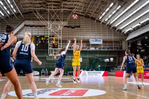 Basketball Berlin 29.11.2025 Saison 2025 2026 DBBL 1. Bundesliga Frauen, Damen Alba Berlin - Eisvögel USC Freiburg Nina Rosemeyer (Alba, No.11)
