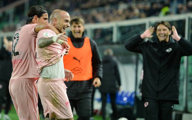 Palermo FC against Carrarese during the Serie B 2025 2026 match at Renzo Barbera Stadium in Palermo, Italy, on 29 November 2025; in the photo: Antonio Palumbo (Palermo FC) celebrating his gol  Copyright: xFedericoxSerra IPAxSportx xipa-agency.netx xx IPA_68544846 IPA_Agency_IPA68544846