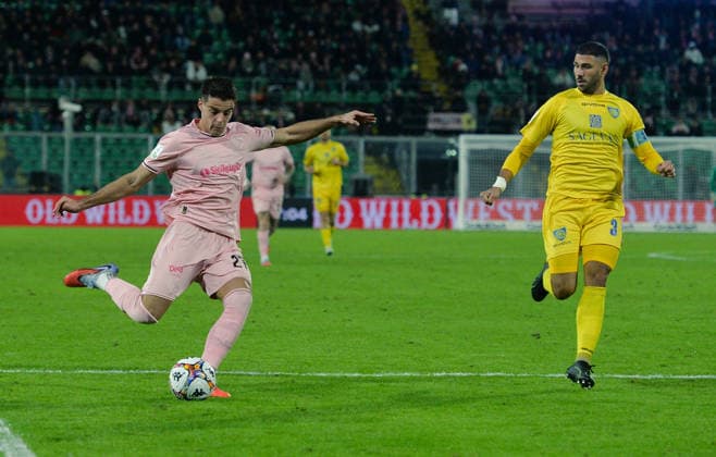 Palermo FC against Carrarese during the Serie B 2025 2026 match at Renzo Barbera Stadium in Palermo, Italy, on 29 November 2025; in the photo: Niccolo Pierozzi (Palermo FC)  Copyright: xFedericoxSerra IPAxSportx xipa-agency.netx xx IPA_68544848 IPA_Agency_IPA68544848