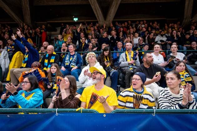 Basketball Berlin 29.11.2025 Saison 2025 2026 DBBL 1. Bundesliga Frauen, Damen Alba Berlin - Eisvögel USC Freiburg Alba Fans