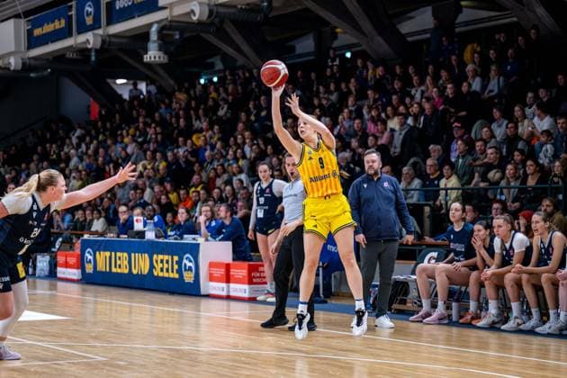 Basketball Berlin 29.11.2025 Saison 2025 2026 DBBL 1. Bundesliga Frauen, Damen Alba Berlin - Eisvögel USC Freiburg Jo Raflo (Alba, No.09)