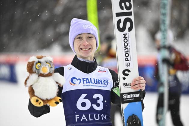 FALUN, SWEDEN 20251130 Nika Prevc, Slovenia, wins the women s Ski jumping, Skispringen, Ski, nordisch World Cup event, large hill, at Lugnet stadium in Falun, Sweden, 30 November 2025. FALUN SWEDEN x10080x *** FALUN, SWEDEN 20251130 Nika Prevc, Slovenia, wins the women s ski jumping World Cup event, large hill, at Lugnet stadium in Falun, Sweden, November 30, 2025 FALUN SWEDEN x10080x  Copyright: xFredrikxSandberg TTx SKI JUMPING WORLD CUP SWEDEN