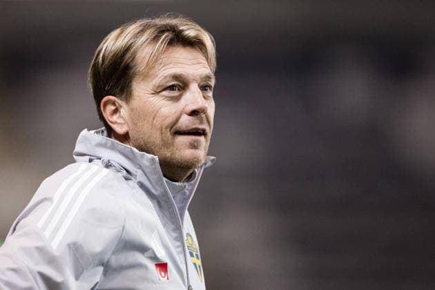 251130 Head coach Tony Gustavsson during a training session with the Swedish women s national football team on November 30, 2025 in Stockholm. Photo: Kenta Jönsson BILDBYRAN COP 210 KJ0291 fotboll football soccer fotball träning practice training sverige sweden dam bbeng Copyright: KENTAxJÖNSSON BB251130KJ050