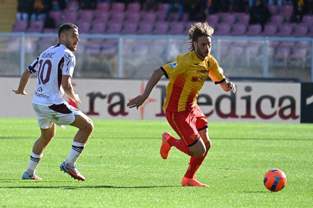 CALCIO - Serie A - US Lecce vs Torino FC Gallo Antonino (Us Lecce) in action during US Lecce vs Torino FC, Italian soccer Serie A match in Lecce, Italy, November 30 2025 Lecce Italy  Copyright: xIPAxSport ABACAx