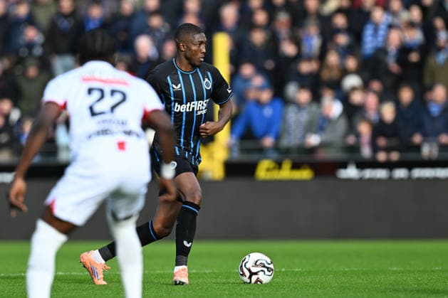 251130 Club Brugge vs Antwerp FC Joel Ordonez (4) of Club Brugge pictured during the Jupiler Pro League season 2025 - 2026 matchday 16 game between Club Brugge KV and Royal Antwerp FC on November 30 , 2025 in Brugge, Belgium. (Photo by David Catry Isosport) Brugge Belgium  Copyright: xDavidxCatryx 20251130DSC_5526