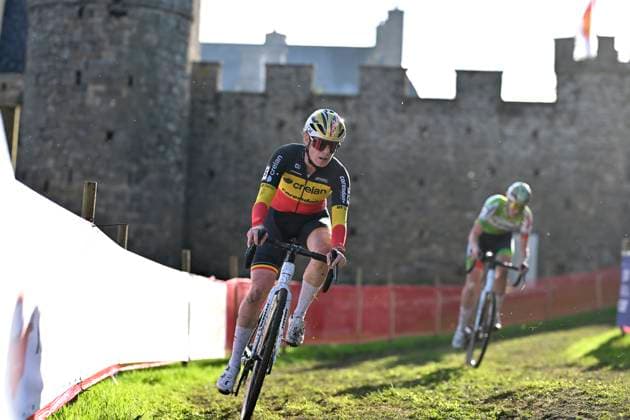 UCI Cyclocross World Cup 2025-2026 Flamanville FLAMANVILLE, FRANCE - NOVEMBER 30 : Norbert Riberolle Marion (BEL) of Crelan - Corendon during the 2nd leg of the Flamanville UCI Cyclocross World Cup 2025-2026 a cyclocross race for Women Elite on November 30, 2025 in Flamanville, France, 30 11 2025 ( Flamanville France  Copyright: xBcex