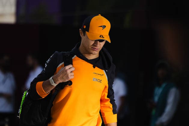 November 30, 2025, Doha, Doha, Qatar: LANDO NORRIS (4, British F1 Driver, Mclaren Racing Formula 1 Team) entering the paddock on race day (Sunday) at the Formula 1 Qatar Airways Qatar Grand Prix 2025 at the Lusail International Circuit in Doha Doha Qatar - ZUMAr193 20251130_zsp_r193_002 Copyright: xSaraxRuffonix