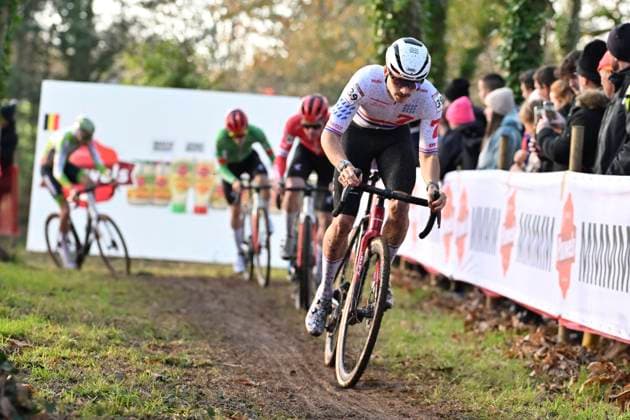 UCI Cyclocross World Cup 2025-2026 Flamanville FLAMANVILLE, FRANCE - NOVEMBER 30 : Mason Cameron (GBR) of Cyclocross Reds during the 2nd leg of the Flamanville UCI Cyclocross World Cup 2025-2026 a cyclocross race for Men Elite on November 30, 2025 in Flamanville, France, 30 11 2025 ( Flamanville France  Copyright: xBcex