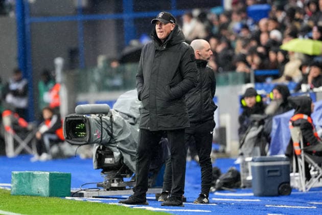 RC Strasbourg Alsace v Stade Brestois 29 - Ligue 1 McDonald s 2025 2026 Eric ROY (Entraineur Brest SB29) during the Ligue 1 McDonald s match between RC Strasbourg Alsace and Stade Brestois 29 at Stade de la Meinau on November 30, 2025 in Strasbourg, France. Strasbourg France  Copyright: xFEPx 776348218