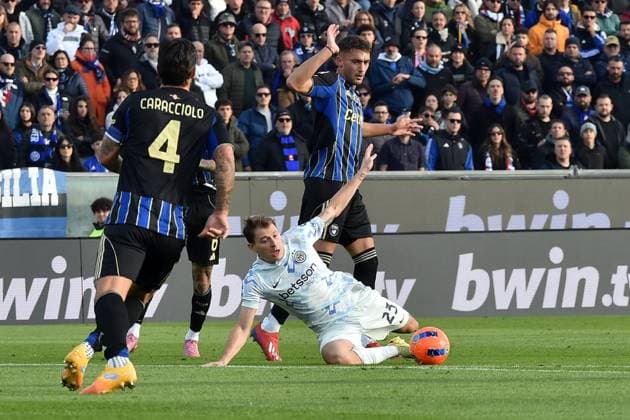 CALCIO - Serie A - Pisa SC vs Inter - FC Internazionale Matteo Tramoni (Pisa) Simone Canestrelli (Pisa) during Pisa SC vs Inter - FC Internazionale, Italian soccer Serie A match in Pisa, Italy, November 30 2025 Pisa Italy  Copyright: xIPAxSport ABACAx