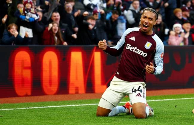 Boubacar Kamara of Aston Villa celebrates scoring a goal after making the score 1-0. Aston Villa v Wolverhampton Wanderers, Premier League, Football, Villa Park, Birmingham, UK - 30 Nov 2025Birmingham Villa Park United Kingdom EDITORIAL USE ONLY No use with unauthorised audio, video, data, fixture lists, club league logos or live services. Online in-match use limited to 120 images, no video emulation. No use in betting, games or single club league player publications.  Copyright: xJamesxMarsh Shutterstockx 15941716by