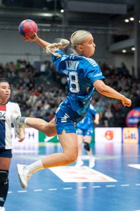 EGHOLM Karin (28 Faroe Islands) takes a shot at goal during the IHF Women s Handball World Championship, WM, Weltmeisterschaft game between Faroe Islands and Paraguay at the SWT Arena in Trier, Germany Copyright: xMartinxPitschx xSPPx Sportspressphoto_SPR67859