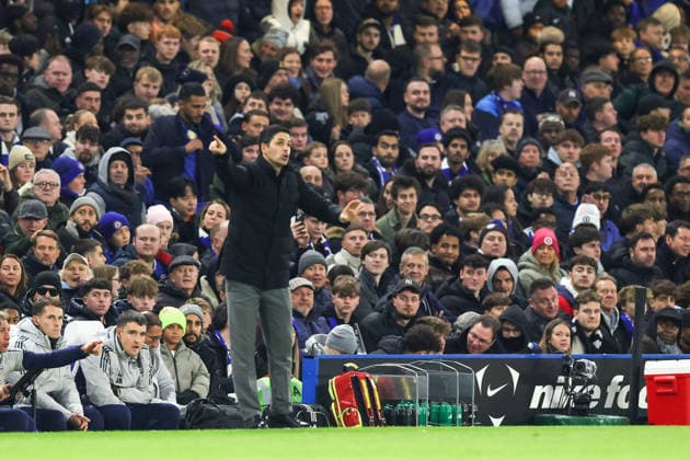 Chelsea v Arsenal Premier League 30 11 2025. Mikel Arteta Manager of Arsenal during the Premier League match between Chelsea and Arsenal at Stamford Bridge, London, England on 30 November 2025. Editorial use only DataCo restrictions apply See www.football-dataco.com , Copyright: xNigelxKeenex PSI-23310-0027