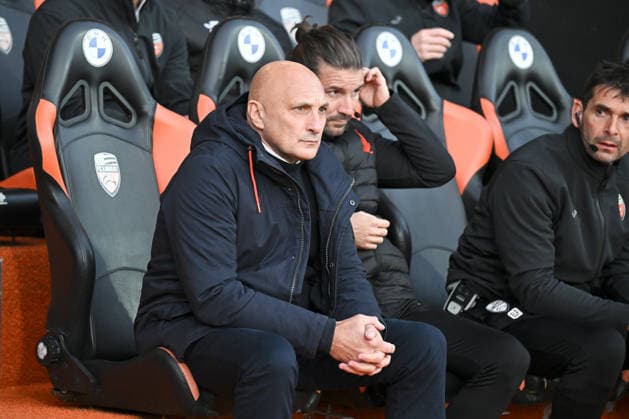 FC Lorient v OGC Nice - Ligue 1 McDonald s 2025 2026 Olivier PANTALONI (Entraineur Lorient FCL) during the Ligue 1 McDonald s match between FC Lorient and OGC Nice at Stade du Moustoir on November 30, 2025 in Lorient, France. Lorient France  Copyright: xFEPx 776348213
