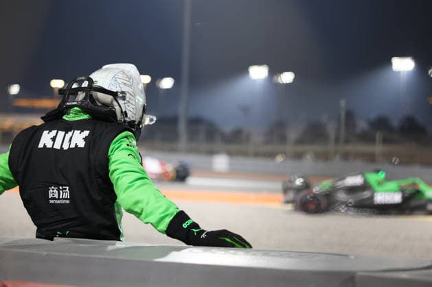 Nico Huelkenberg (Stake F1 Team Kick Sauber, 27), Unfall, Race, Rennen, QAT, Formel 1 Weltmeisterschaft, Qatar Grand Prix, Doha, Lusail, Lusail International Circuit, Sunday, Race Day, 30.11.2025 QAT, Formel 1 Weltmeisterschaft, Qatar Grand Prix, Doha, Lusail, Lusail International Circuit, Sunday, Race Day, 30.11.2025 Doha Copyright: xEibner-Pressefoto AnnikaxGrafx EP_AGF