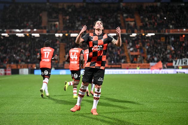FC Lorient v OGC Nice - Ligue 1 McDonald s 2025 2026 06 Laurent ABERGEL (fcl) during the Ligue 1 McDonald s match between FC Lorient and OGC Nice at Stade du Moustoir on November 30, 2025 in Lorient, France. Lorient France  Copyright: xFEPx 776348213