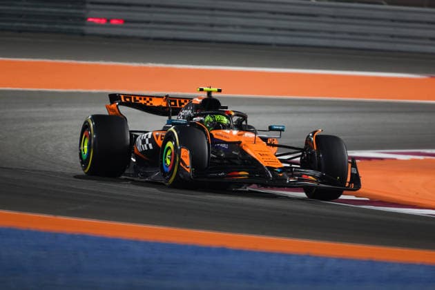 F1 - QATAR GRAND PRIX 2025 04 NORRIS Lando (gbr), McLaren F1 Team MCL39, action during the 2025 Formula 1 Qatar Grand Prix, 23th round of the 2025 FIA Formula One World Championship, WM, Weltmeisterschaft from November 28 to 30, 2025 on the Lusail International Circuit, in Lusail, Qatar -  Copyright: xANTONINxVINCENTx