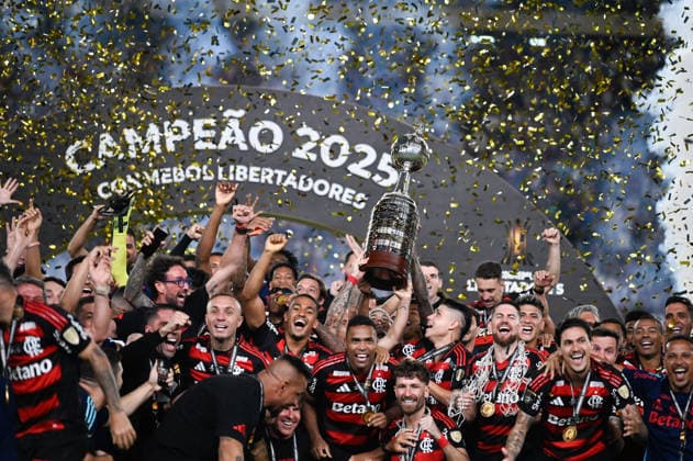 Palmeiras x Flamengo Final Libertadores LIMA, LI - 29.11.2025: PALMEIRAS X FLAMENGO FINAL LIBERTADORES - Flamengo wins the fourth Copa Libertadores title, after Palmeiras x Flamengo match valid for the CONMEBOL Libertadores 2025 Final, held at the Monumental stadium, located in the city of Lima, Peru, this Saturday (29). (Photo: Nayra Halm Fotoarena) x2850576x  NayraxHalm
