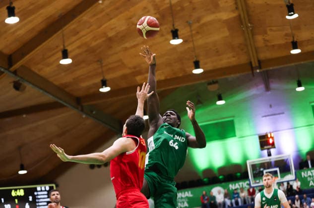 FIBA EuroBasket 2029 Pre-Qualifier, National Basketball Arena, Dublin 30 11 2025 Ireland vs North Macedonia Ireland s Sam Alajiki is challenged by Adem Mekic of North Macedonia Sam Alajiki is challenged by Adem Mekic 30 11 2025  Copyright: x INPHO TomxMaherx BI7I6965
