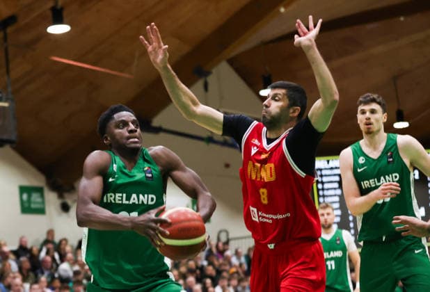 FIBA EuroBasket 2029 Pre-Qualifier, National Basketball Arena, Dublin 30 11 2025 Ireland vs North Macedonia Ireland s Taiwo Badmus is challenged by Vojdan Stojanovski of North Macedonia Taiwo Badmus is challenged by Vojdan Stojanovski 30 11 2025  Copyright: x INPHO TomxMaherx BI7I6971