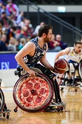 Sven Diedrich Rollstuhlbasketball, RBBL, RSV Lahn - Dill (weiss), BBC Münsterland (blau), RSV Lahn - Dill - BBC Münsterland, Rollstuhl, Versehrtensport, Behindertensport